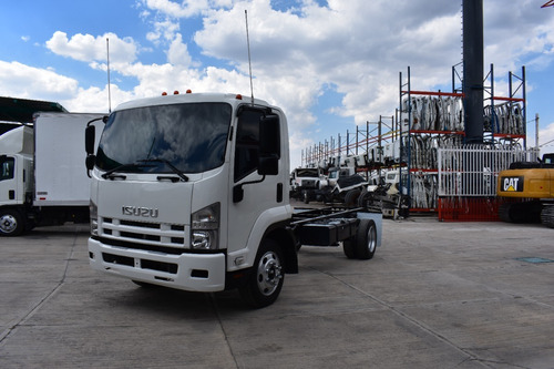 Isuzu Forward 800 2015