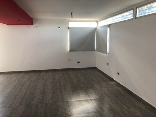 Imagen 10 de 14 de Venta Propiedad De 3 Dormitorios Con Jardín, Cerca Carrefour