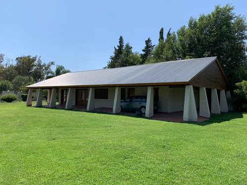 Imagen 2 de 18 de Casa Quinta Venta - Rio Cuarto - Categoria