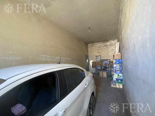 Venta De Casa De 3 Amb Con Local En Lanús Oeste