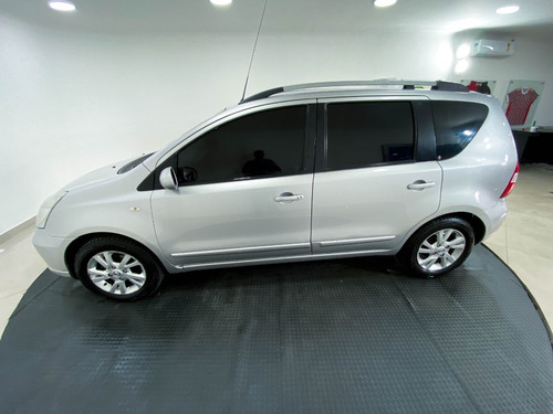 Imagem 7 de 17 de Nissan Livina