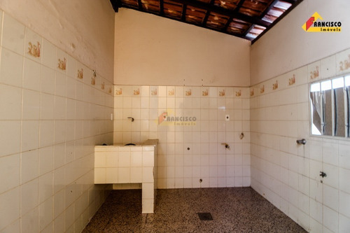 Imagem 21 de 27 de Casa Para Aluguel, 5 Quartos, 2 Suítes, 1 Vaga, São Sebastião - Divinópolis/mg - 34674
