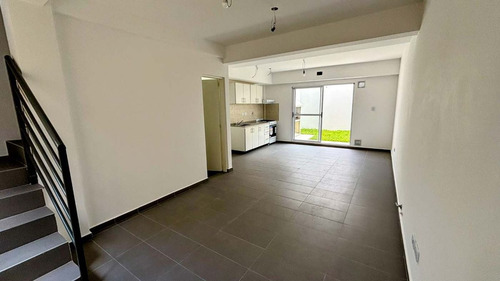 Venta Ph - 4 Amb A Estrenar Patio Y Jardín