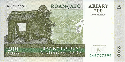 Madagascar 200 Ariary 2004  Unc