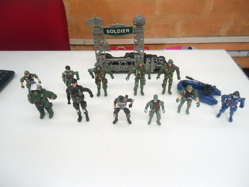 Lote Bonecos Militares / Set / Barco Da Chap Mei (Usado)