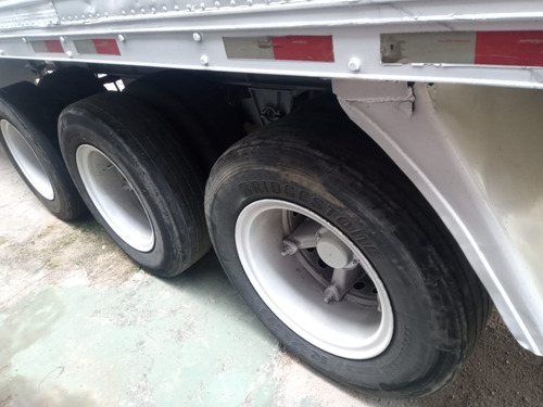 Imagem 7 de 12 de Baú Furgão Rodoviária 3 Eixos 1994 Com Pneu