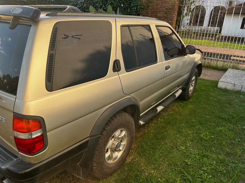 Nissan Pathfinder 3.3 Se