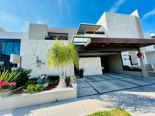Casa En Venta En Misión San Jerónimo