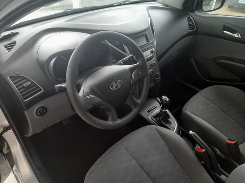 Imagem 5 de 8 de Hyundai Hb20s 1.6 Comfort Style 16v Flex 4p Manual