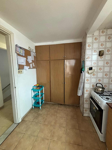 Venta De Casa Con Renta, Sobre Calle San Martín