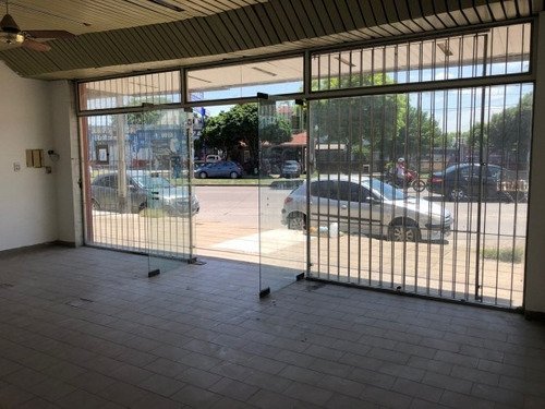 Imagen 4 de 9 de Alquiler Local Comercial De 65 M2!!! Excelente Ubicación!!!