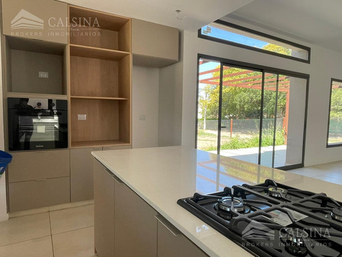 Casa En Venta Villa Allende Golf