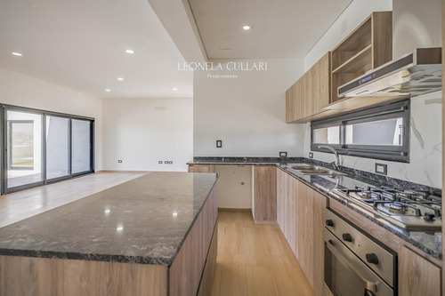 Venta - Casa - Barrio La Magdalena - Canning