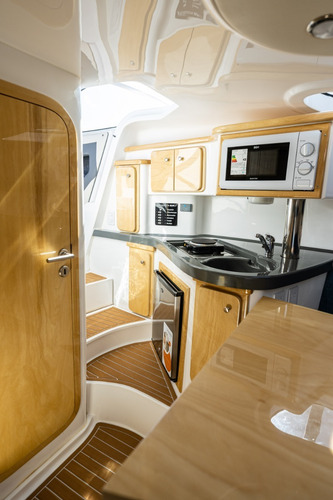 Imagen 11 de 12 de Aqualum Sur 27 -con Motor Volvo 300hp Day Cruiser