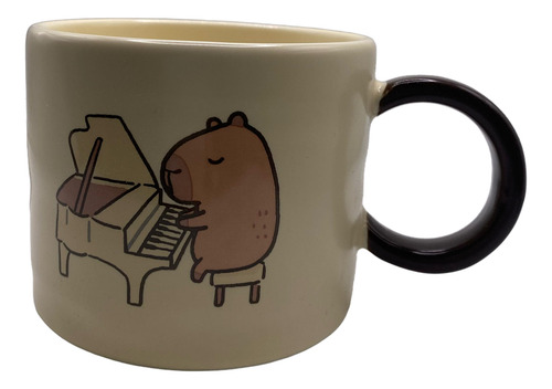 Taza Cerámica 350ml Tapa Cerámica + Cuchara Capybara Piano Crema Capibara Piano