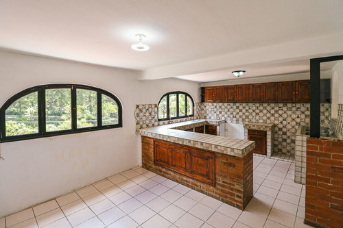 Imagen 9 de 23 de En Venta Casa De 5 Apartamentos En San Juan Gascón, Antigua Guatemala.