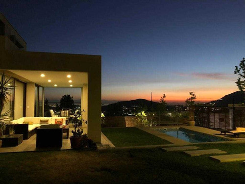 Imagen 3 de 30 de Gran Oportunidad Preciosa Casa Condominio Lo Barnechea