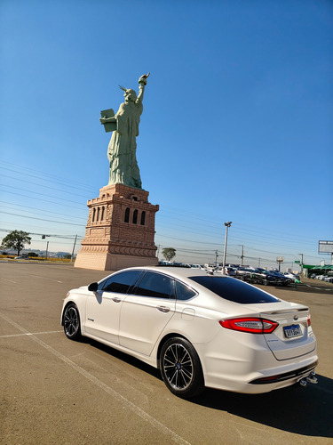 Ford Fusion 2.0 Hybrid Aut. 4p