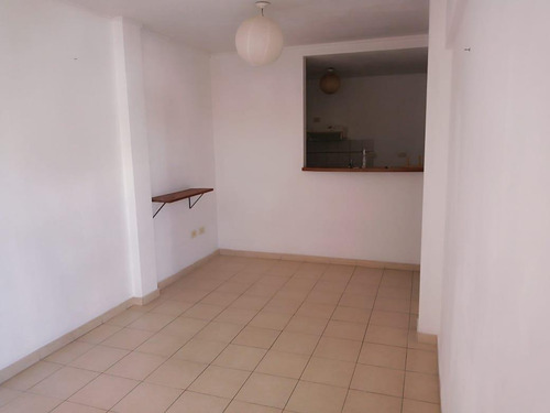 Imagen 7 de 14 de Departamento - La Plata