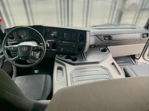 Scania P320 B 8x2 Bitruck 2019 Baú Sider 11 Metros Impecável