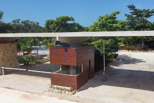 Terreno En Privada Residencial En Mérida Yucatán - Entrega Inmediata