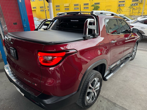 Fiat Toro 2.4 Volcano 16v Flex 4x2 Aut. 4p