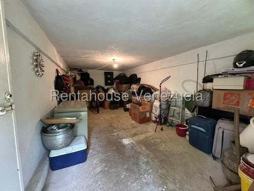 Mls #25-23535 Dúplex En Urb. Cerrada Tn