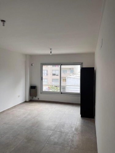 Departamento En Venta - 1 Dormitorio 2 Baños - Cochera - 73mts2 - La Plata