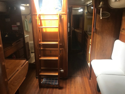 Velero Alpha 36 Motor Volvo Penta 40 Hp (2016)