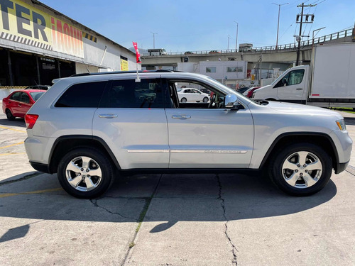 Imagen 4 de 15 de Jeep Grand Cherokee 4.7 Limited V8 4x2 Aut Ac 2011