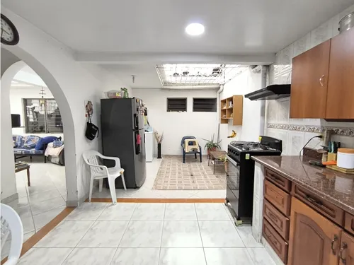 Venta Casa De 256 Mts2 En El Lido, Sur De Cali.12921-2