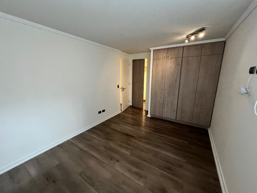 Vendo Amplio Depto En Primer Piso