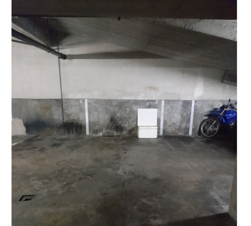 Imagen 5 de 7 de Excelente Oportunidad! Amplia Cochera Cubierta. Inmejorable Ubicación! Zona Tribunales, Oficinas Y Teatros!