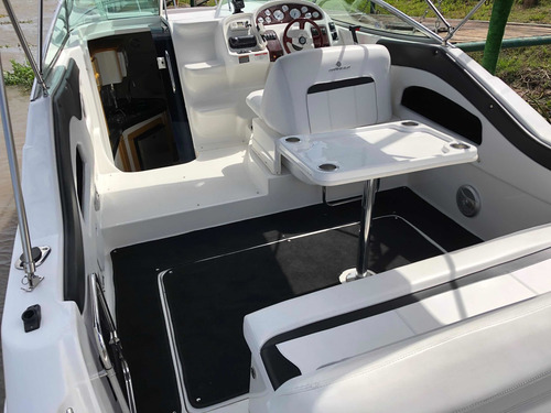 Imagen 5 de 15 de Quicksilver 2700 Mercruiser 300 Hp. Day Cruiser, Barco, Yate