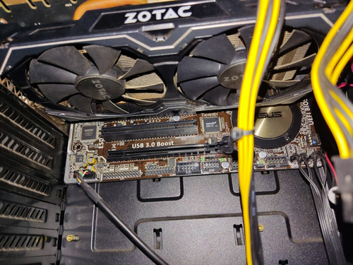 Imagem 3 de 10 de Computador Gamer Com Monitor E Estabilizador