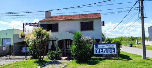 Imagen 1 de 15 de Casa En Venta Sobre Avenida Zona Comercial De Colonia