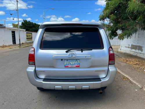 Imagen 6 de 16 de Toyota 4runner Sr5 4x2