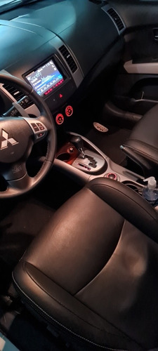 Imagem 7 de 12 de Mitsubishi Outlander 2011 3.0 V6 Gt 4wd 5p