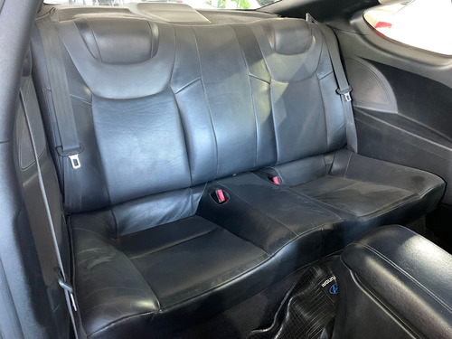 Hyundai Genesis 3.8 Coupe 300cv 6at
