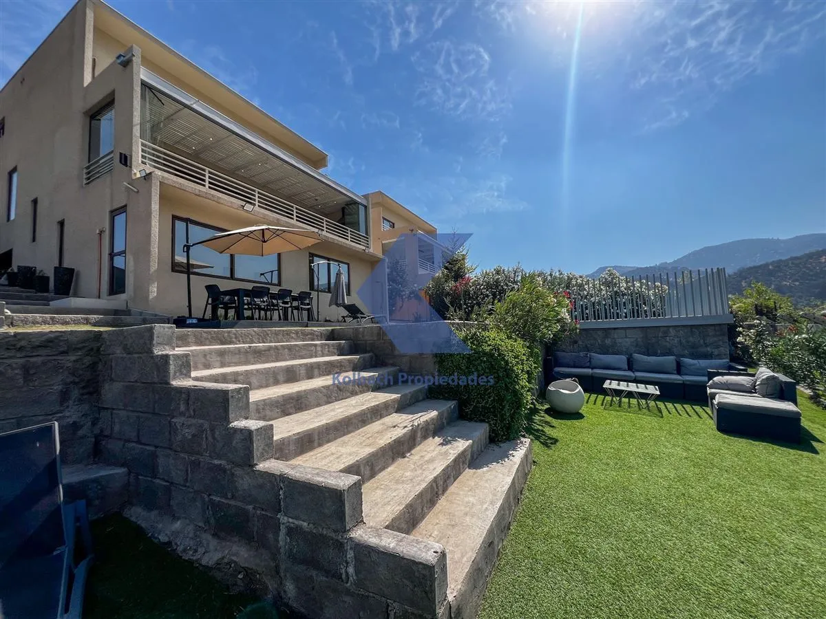 Imagen 2 de 30 de Casa En Venta De 4 Dorm Más Estar En Lo Barnechea