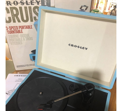 Tocadiscos Crosley Cruiser Turquesa 3-speed Mod Cr8005a