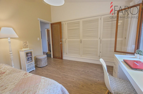 Casa En Venta - Playa Mansa- Ref: 38097