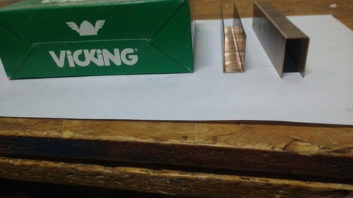 Imagen 2 de 2 de Grapas 3750 Unidades 80/25 Vicking Agro Bell