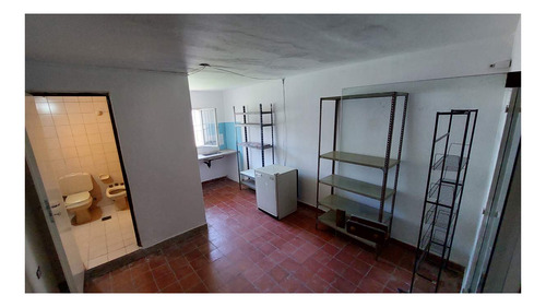 Imagen 5 de 6 de Local Comercial Completamente Amoblado En Zona Norte