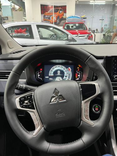 Mitsubishi Xpander Cross