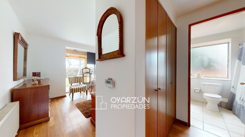 Casa Familiar De 5 Dormitorios Con Amplio Terreno De 746 M2