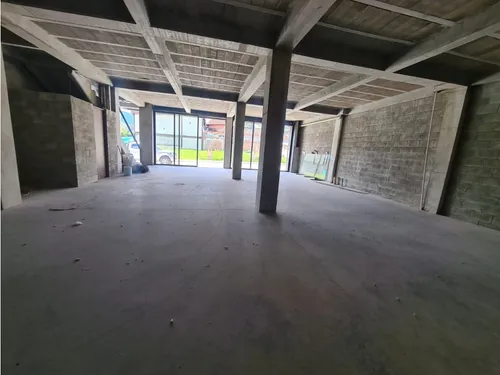 Bodega O Local En Arriendo O Venta. Sector Cantarrana.