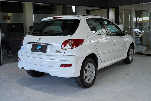 Peugeot 207 1.4 Allure 75cv