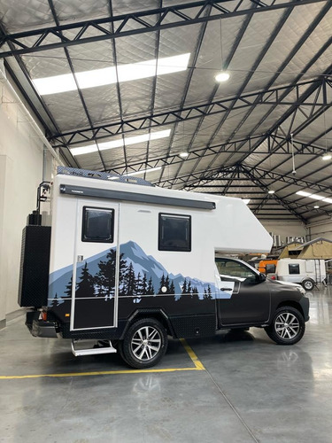 Camper Motorhome 4x4 Cabina Simple Equipado