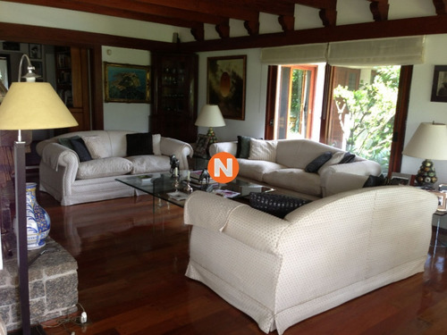 Casa En Venta Y Alquiler, Golf, Punta Del Este, 5 Dormitorios.- Ref: 206361